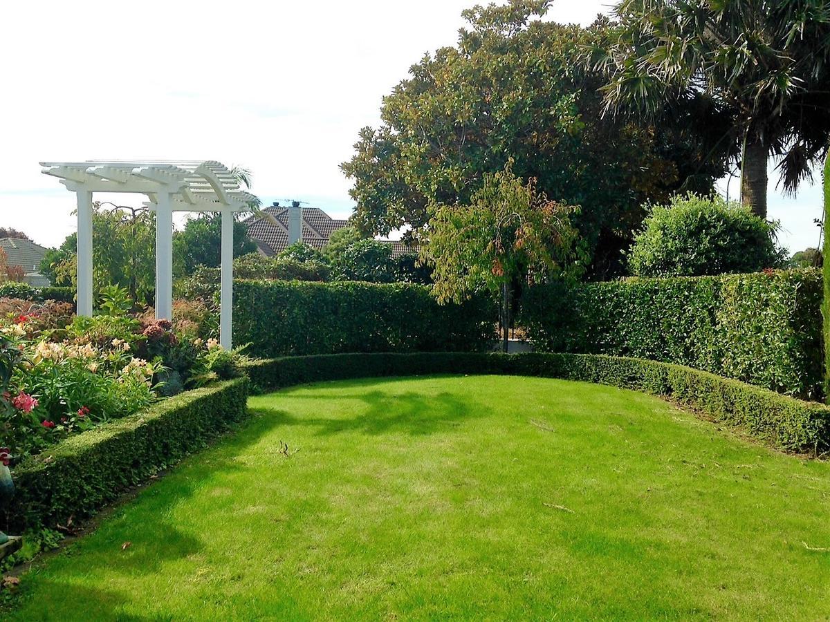 Huntington House Bed and Breakfast Tauranga Exterior foto